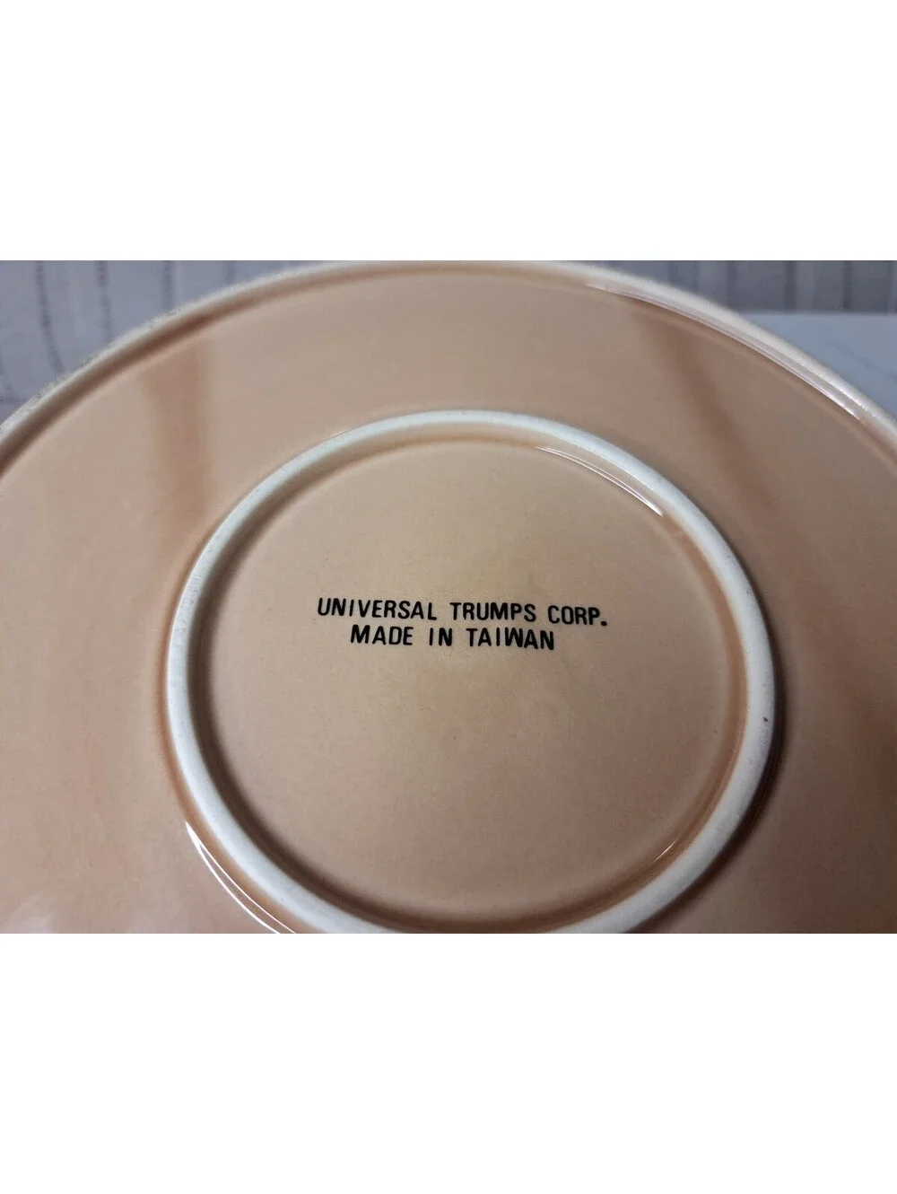 VTG Ceramic Universal Trump Corp Covered Recipe Pie Plate Blueberry Pie